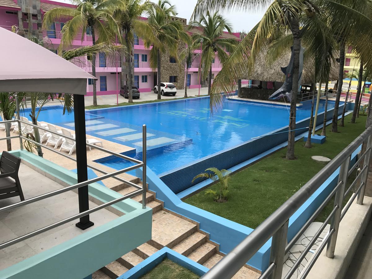 Miami Inn Nuevo Vallarta Ngoại thất bức ảnh