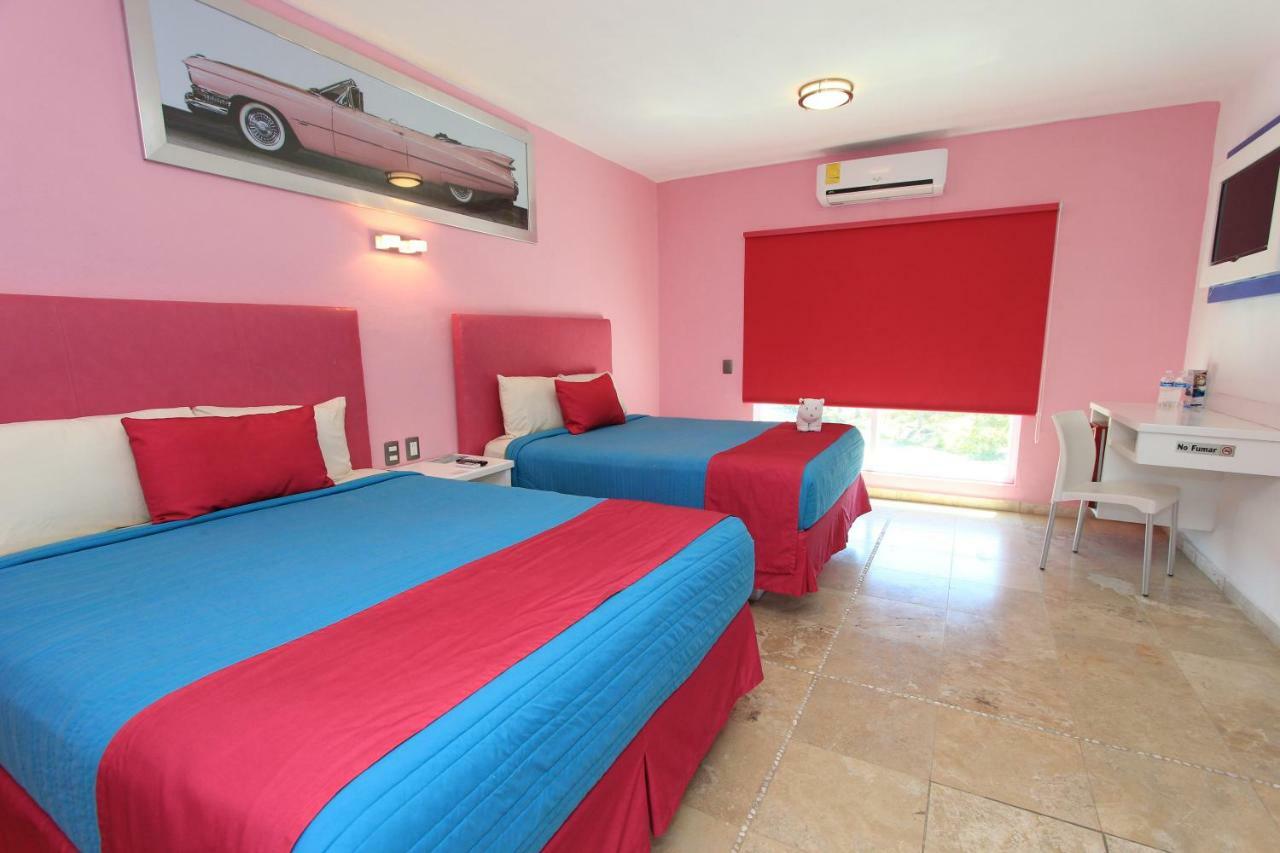 Miami Inn Nuevo Vallarta Ngoại thất bức ảnh