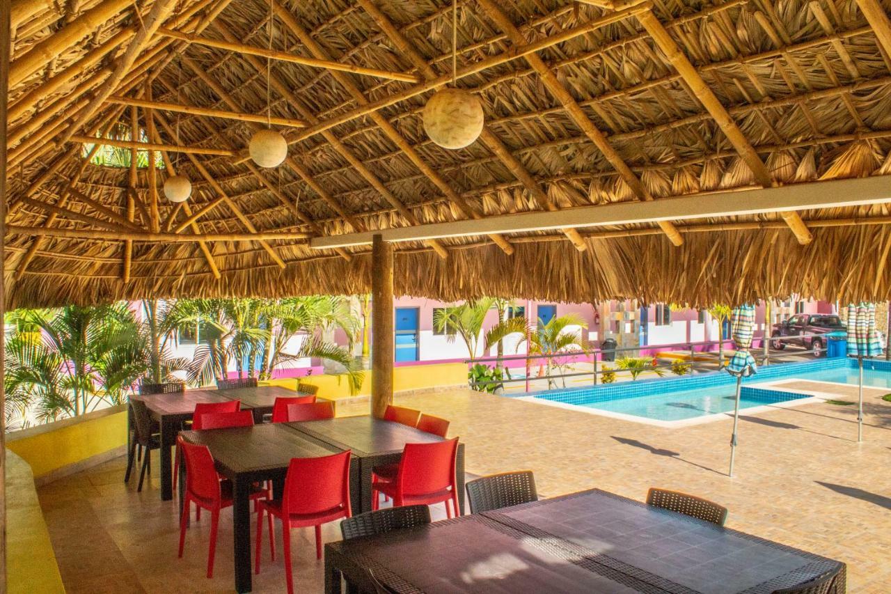 Miami Inn Nuevo Vallarta Ngoại thất bức ảnh