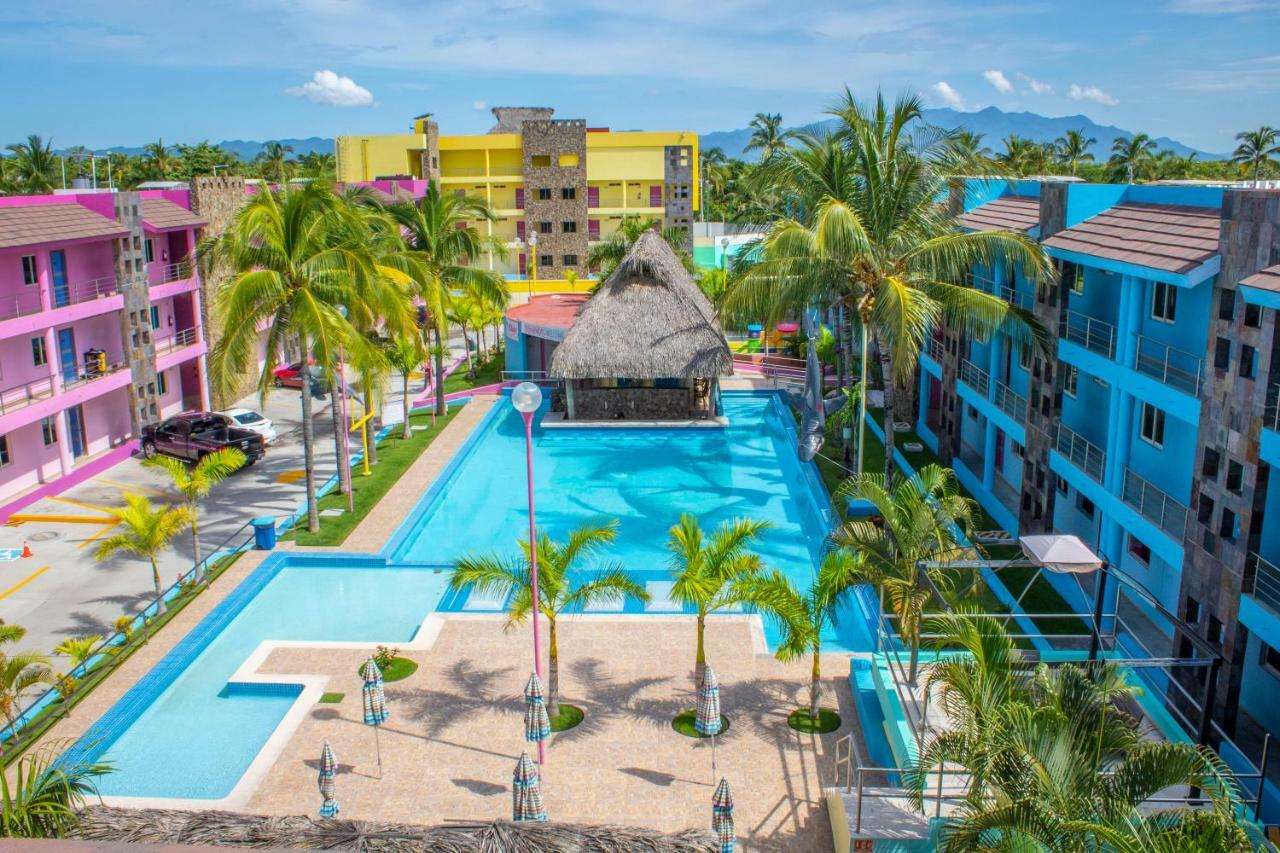 Miami Inn Nuevo Vallarta Ngoại thất bức ảnh