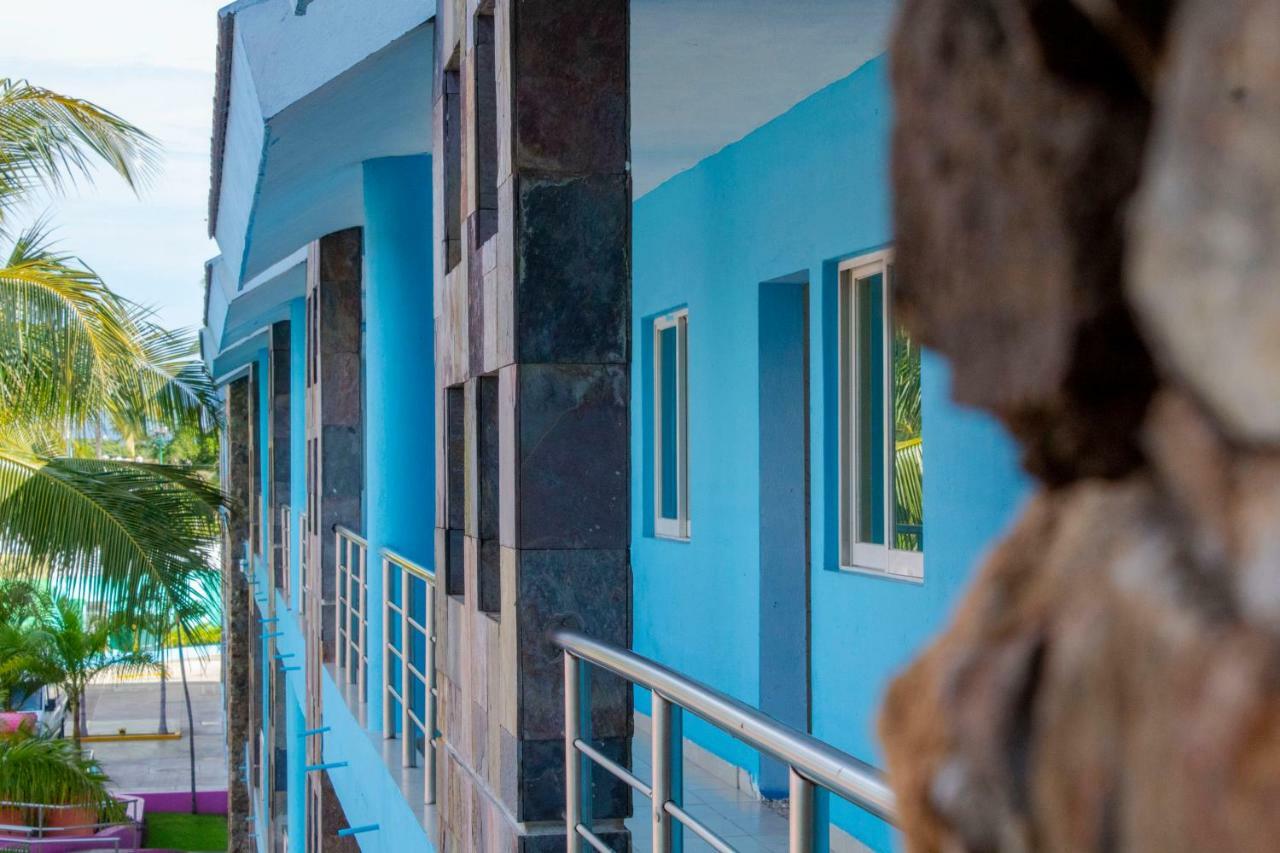 Miami Inn Nuevo Vallarta Ngoại thất bức ảnh