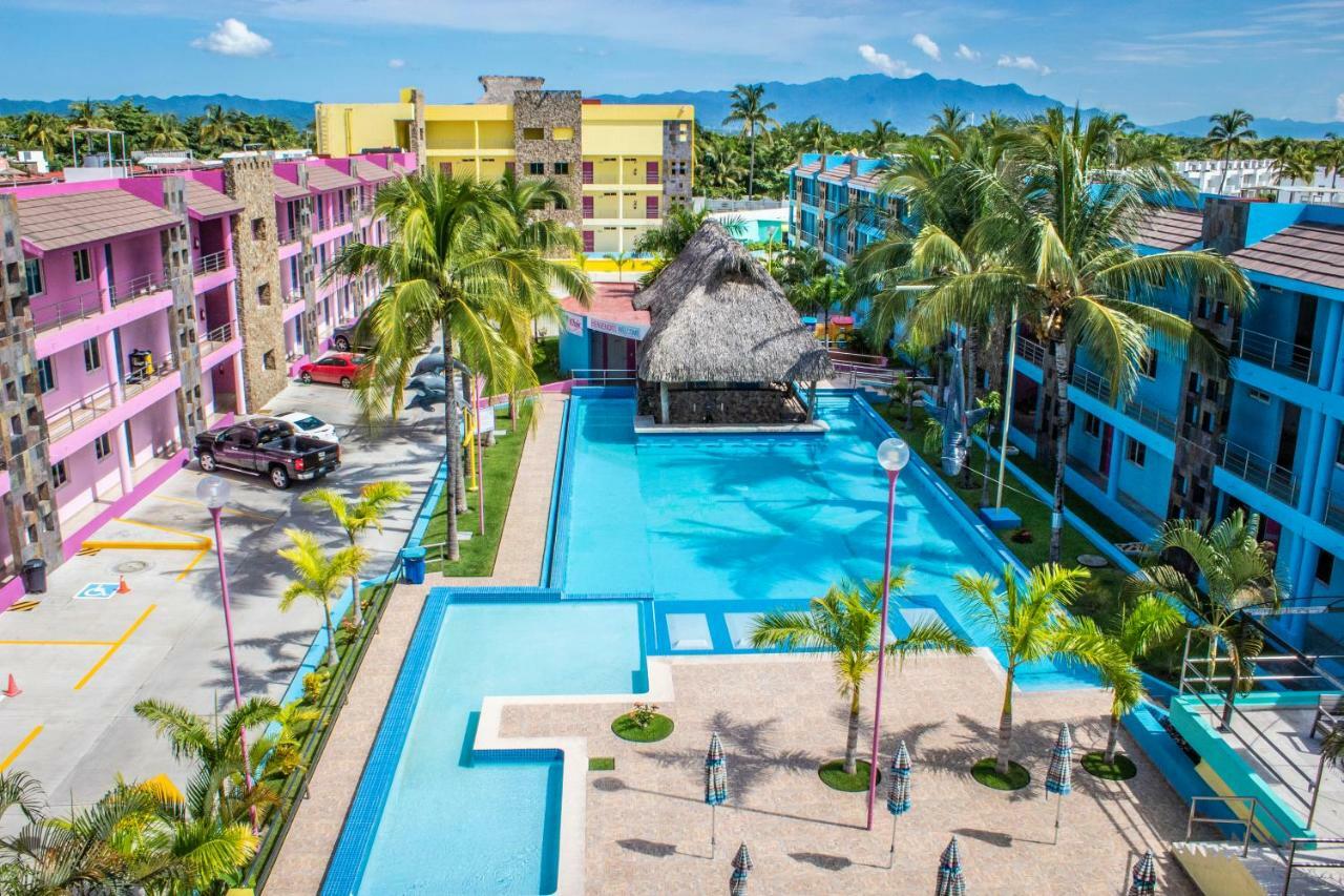 Miami Inn Nuevo Vallarta Ngoại thất bức ảnh
