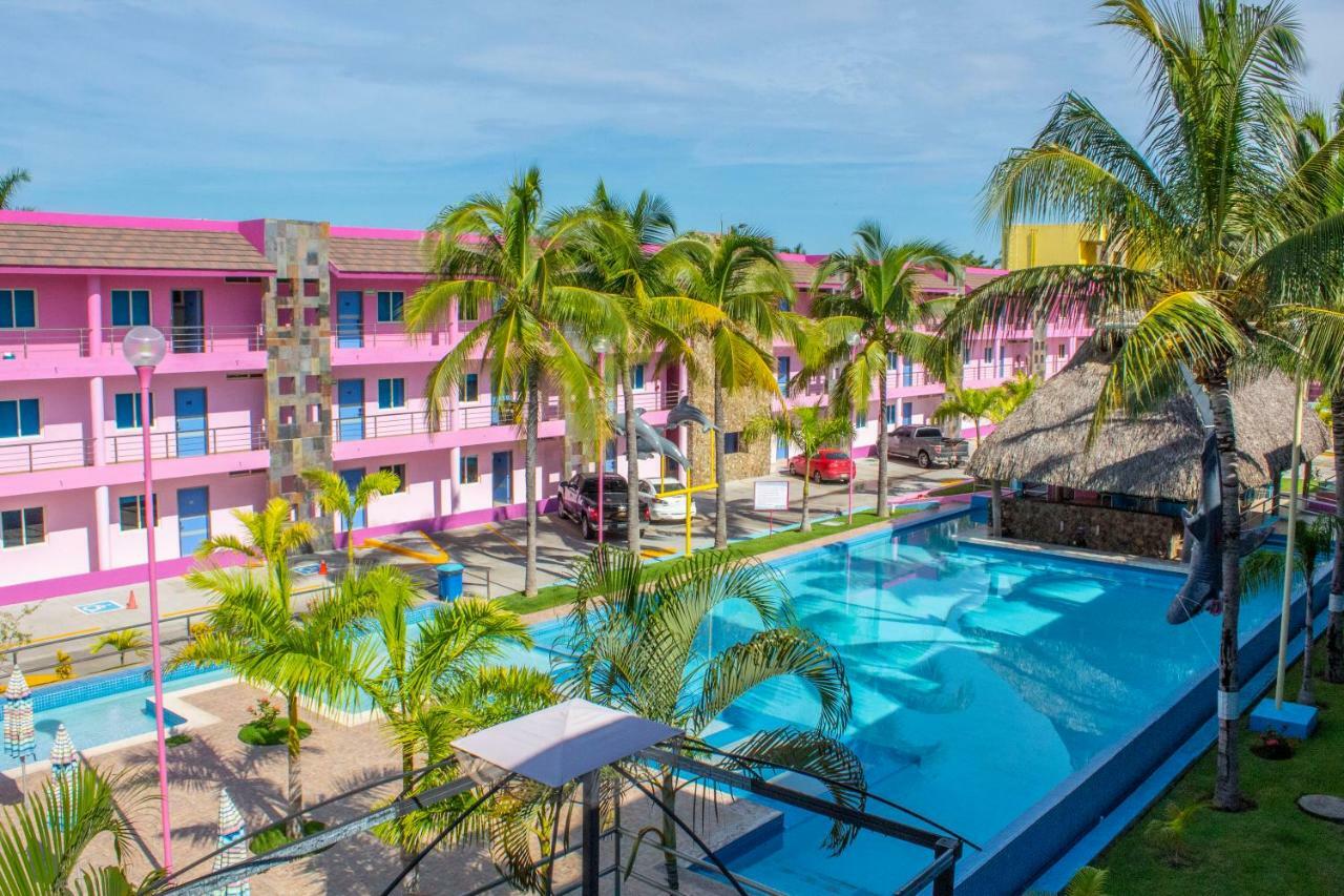 Miami Inn Nuevo Vallarta Ngoại thất bức ảnh