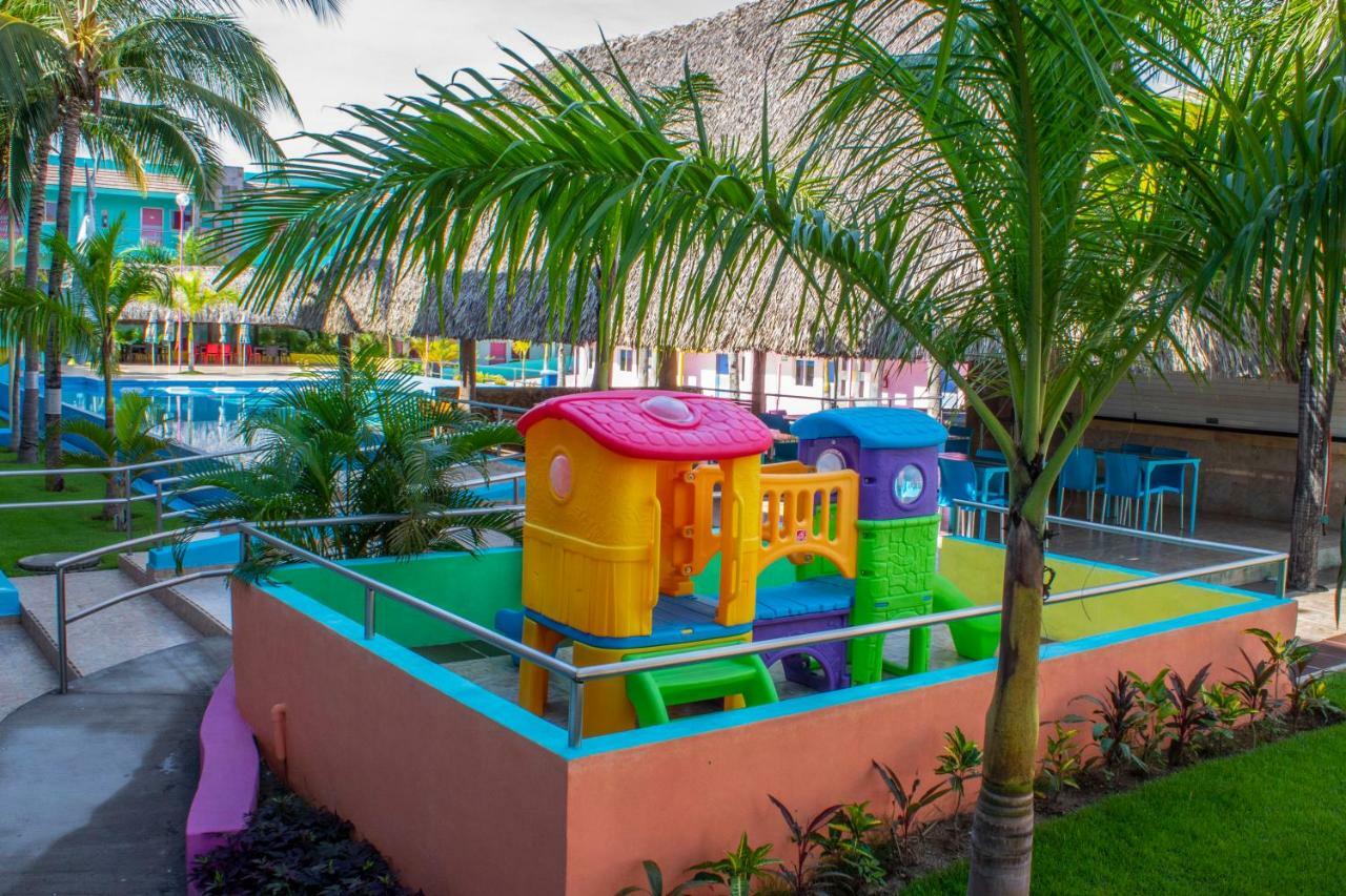 Miami Inn Nuevo Vallarta Ngoại thất bức ảnh